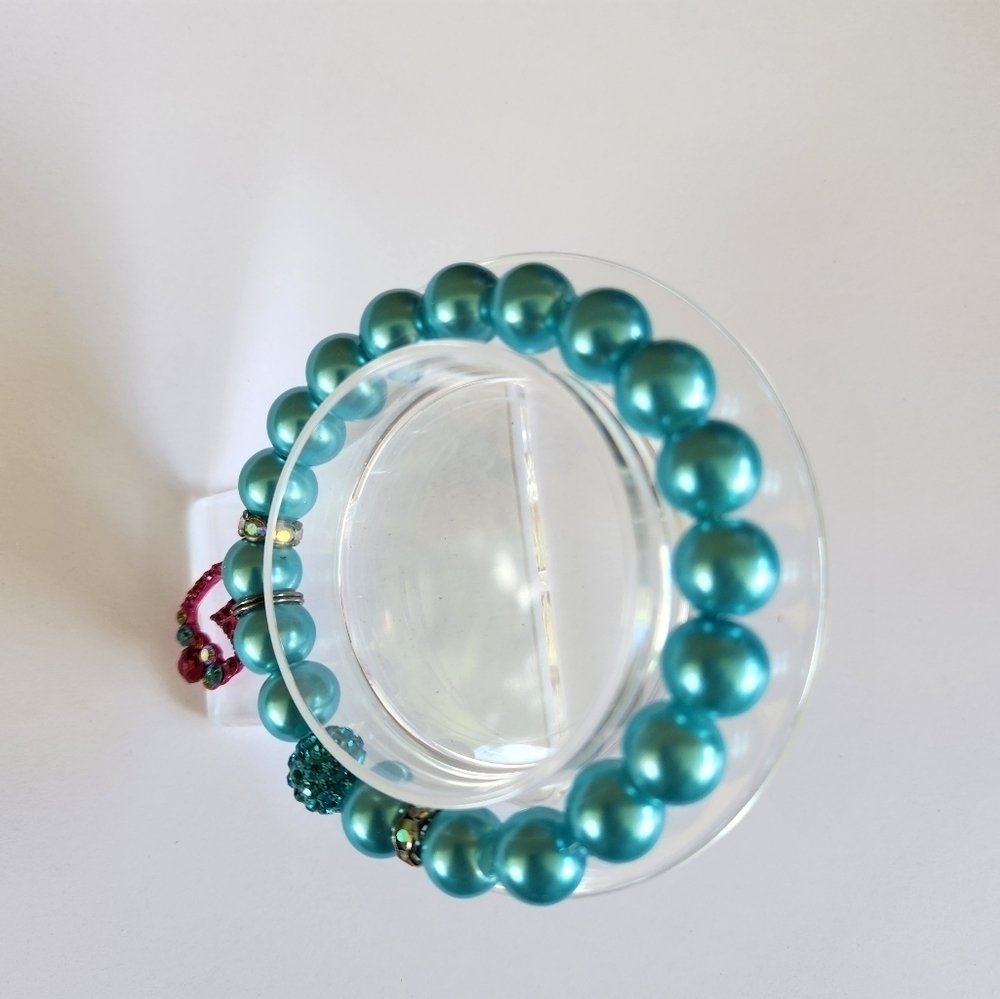 Hand Crafted Stretch Pearl Charm Bracelet Beaded Turquoise Rose Heart - Picture 3 of 7